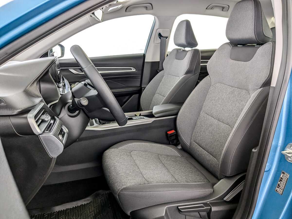 Б/У Джили Эмгранд 2023 года. Фото: #17