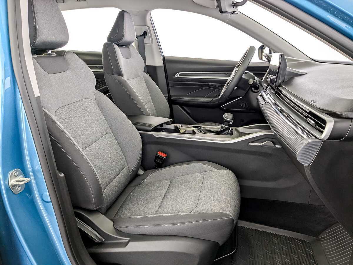 Б/У Джили Эмгранд 2023 года. Фото: #20