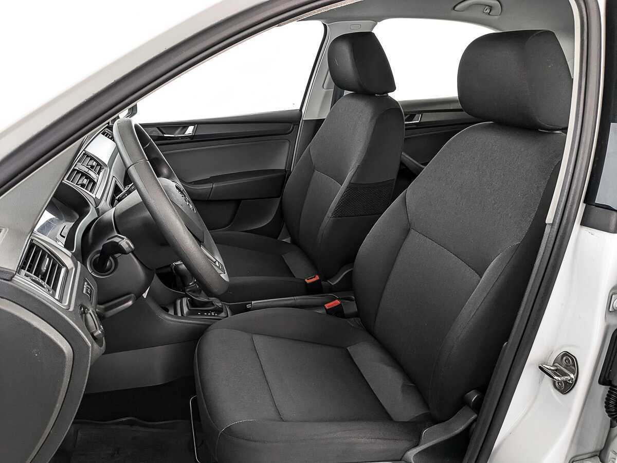 Б/У Шкода Рапид 2019 года. Фото: #17