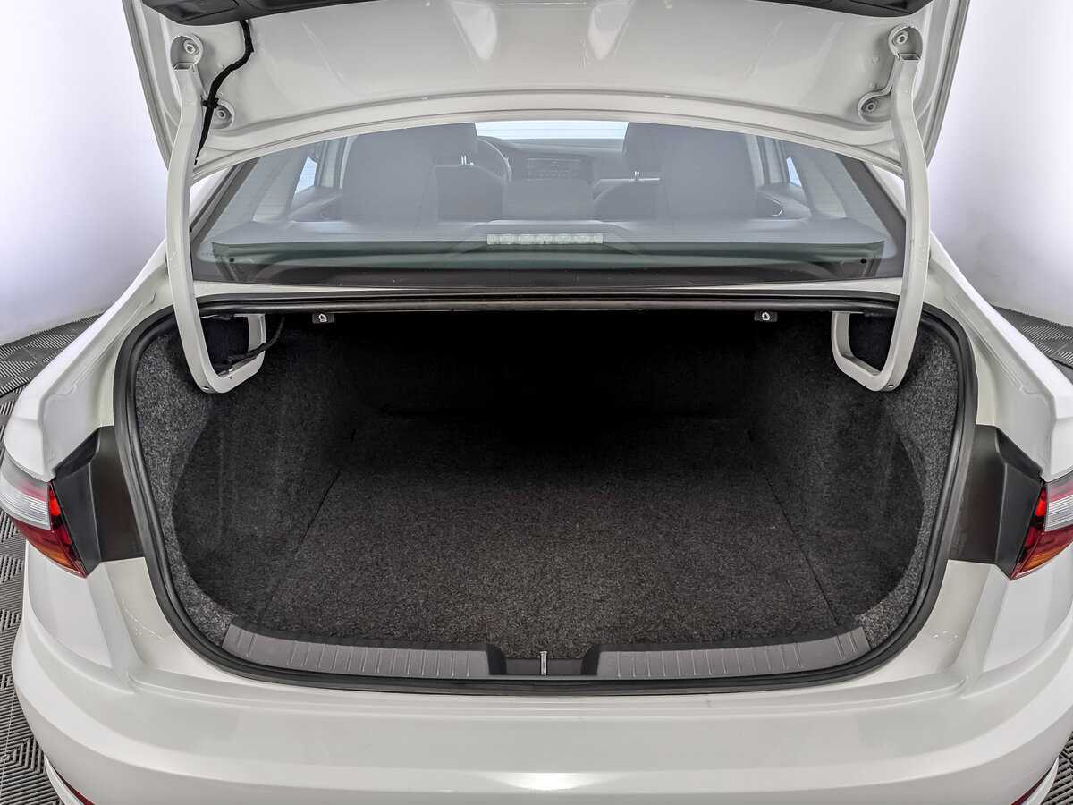 Б/У Фольксваген Джетта 2020 года. Фото: #9