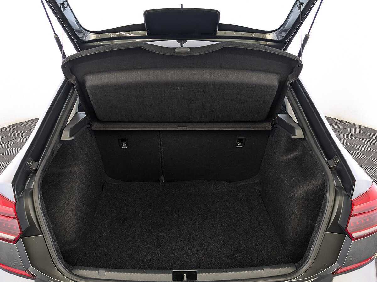 Б/У Фольксваген Поло 2021 года. Фото: #9