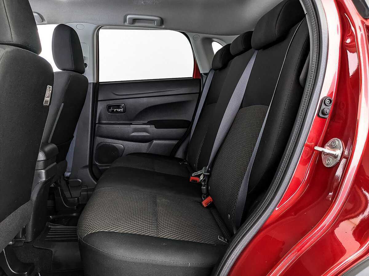 Б/У Митсубиши АС-Икс 2018 года. Фото: #17