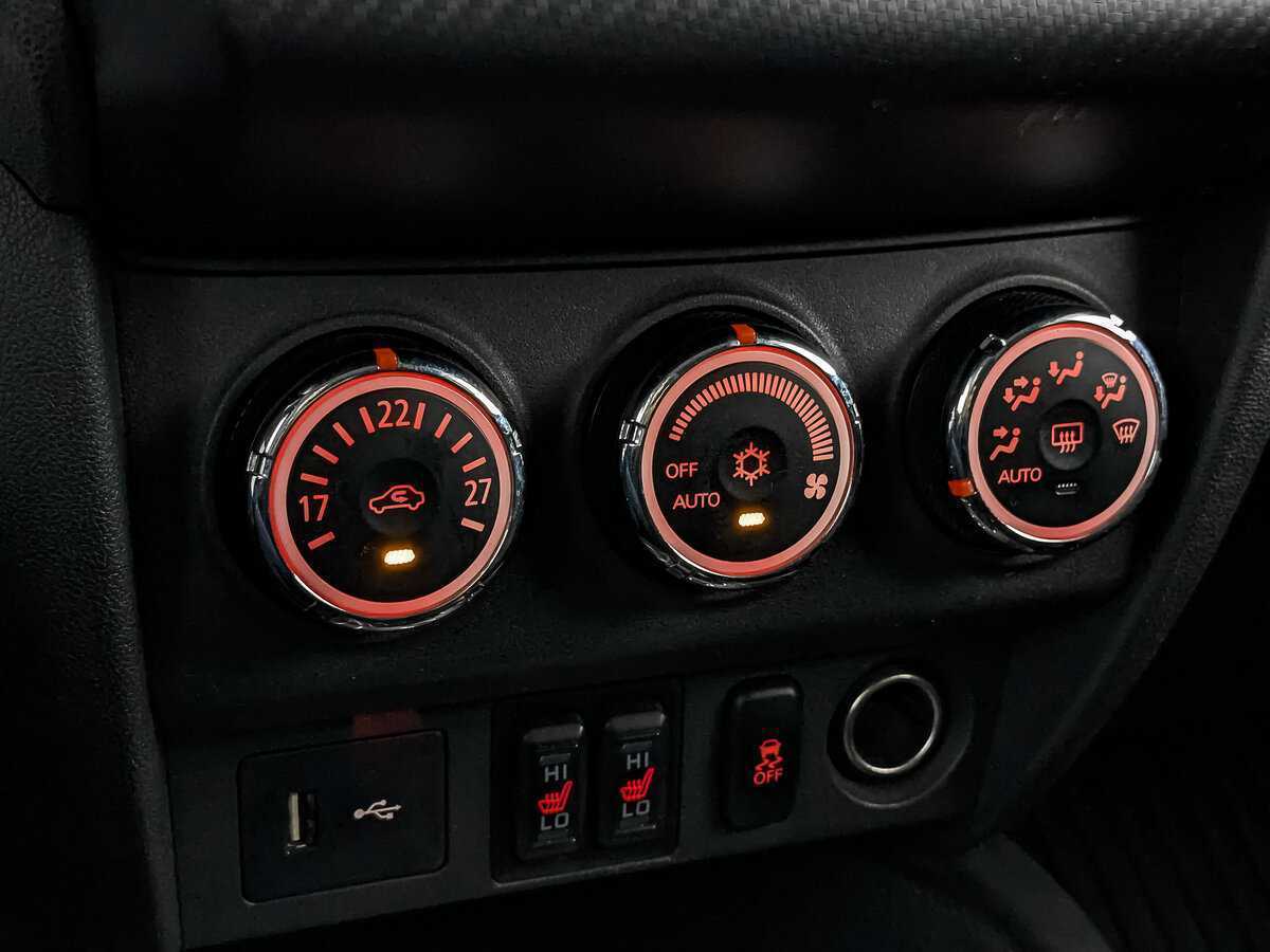 Б/У Митсубиши АС-Икс 2018 года. Фото: #20