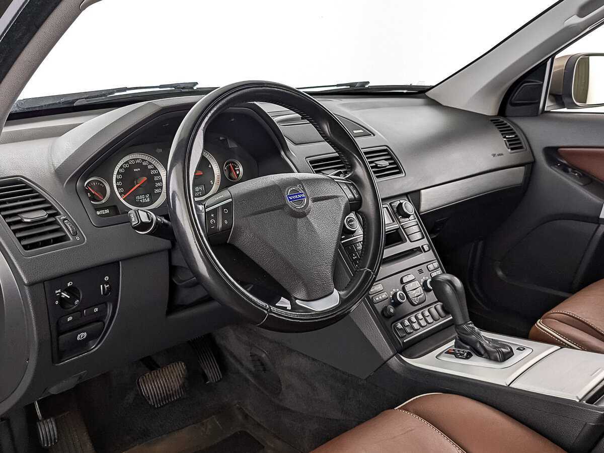 Б/У Вольво ИксЦ90 2014 года. Фото: #14