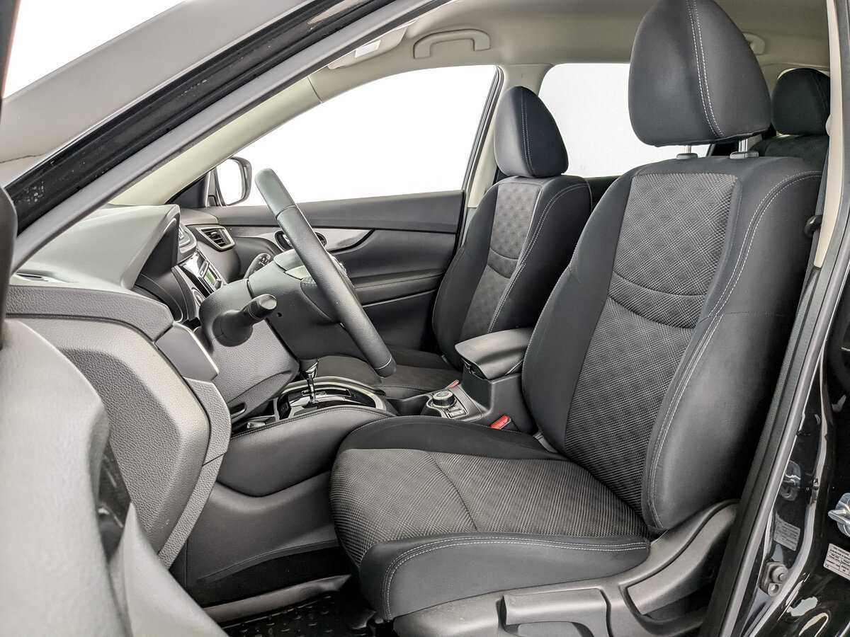 Б/У Ниссан Икс-Трейл 2018 года. Фото: #17