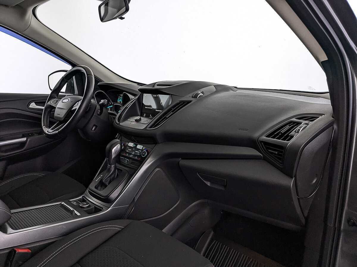 Б/У Форд Куга 2018 года. Фото: #11