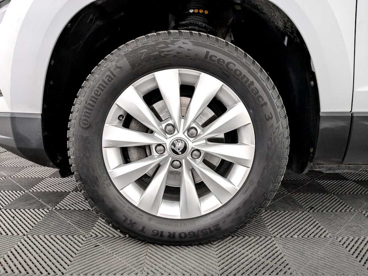 Б/У Шкода Карок 2021 года. Фото: #17