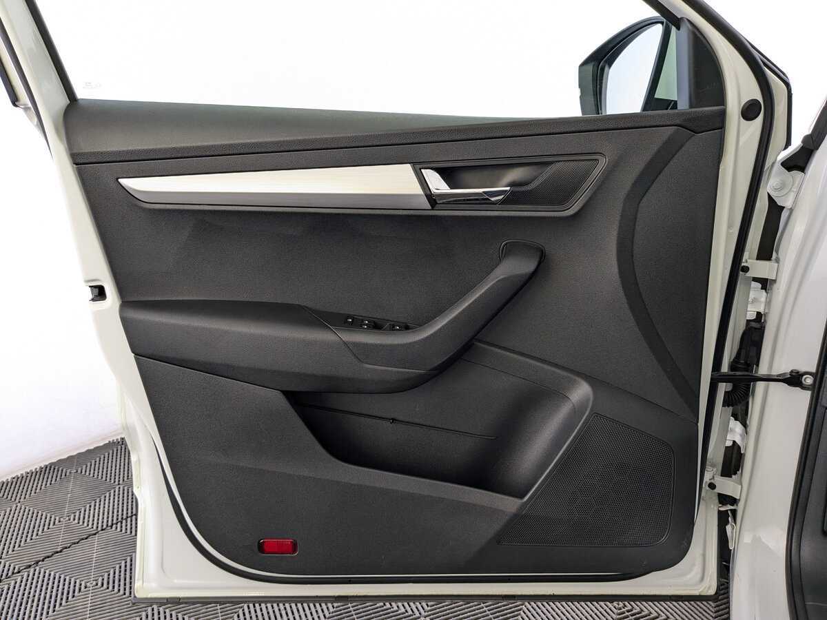 Б/У Шкода Карок 2021 года. Фото: #18