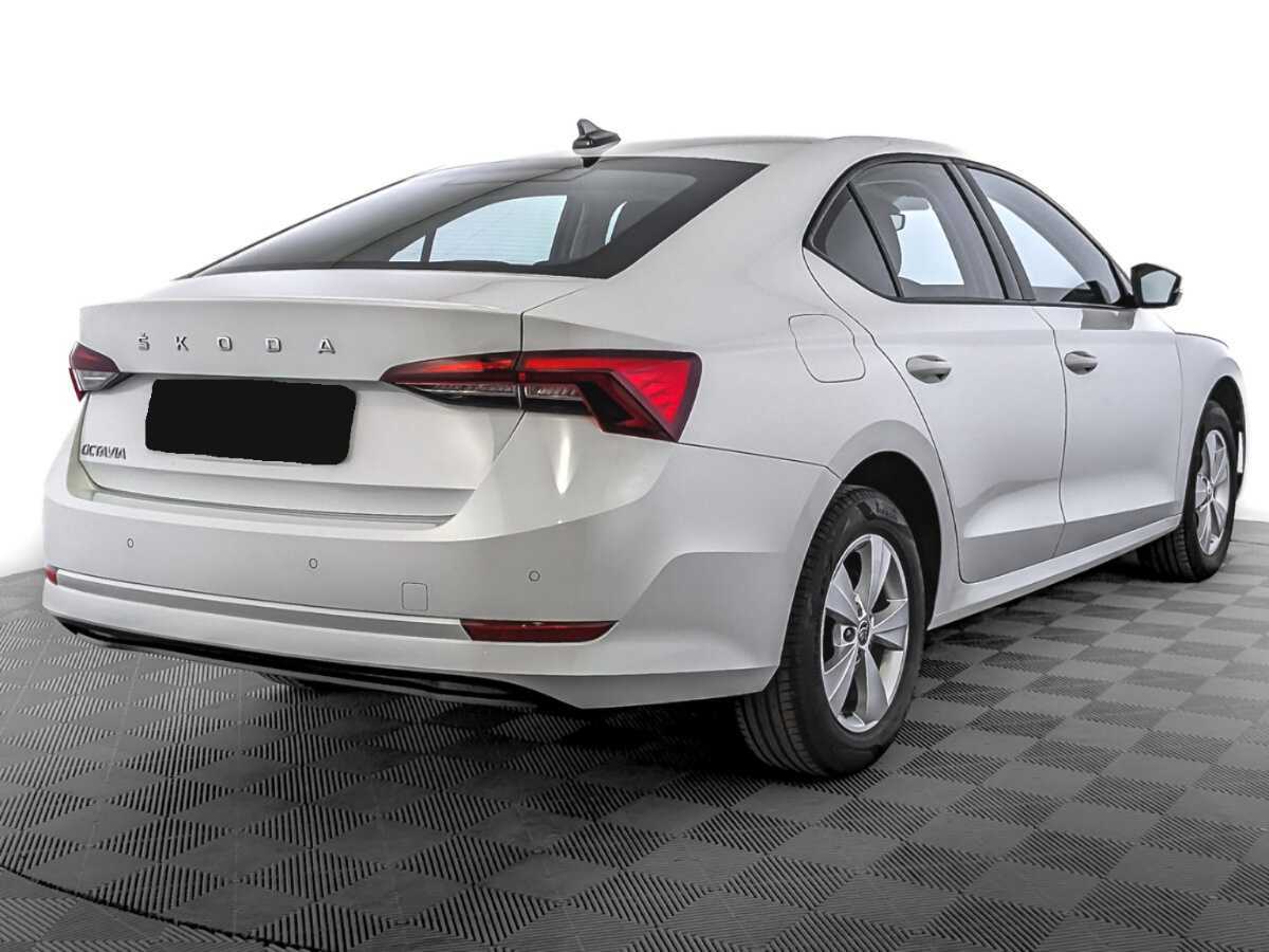 Б/У Шкода Октавия 2021 года. Фото: #4