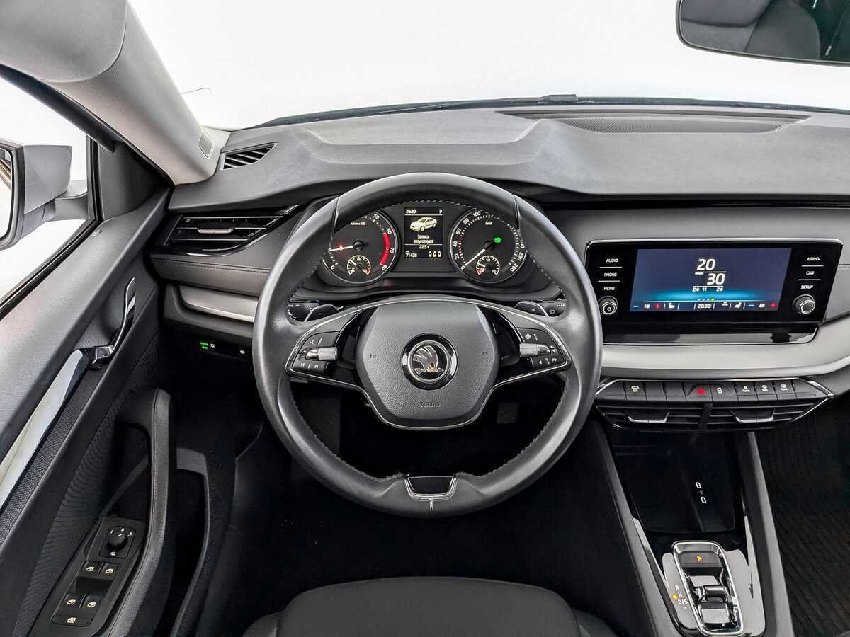 Б/У Шкода Октавия 2021 года. Фото: #20