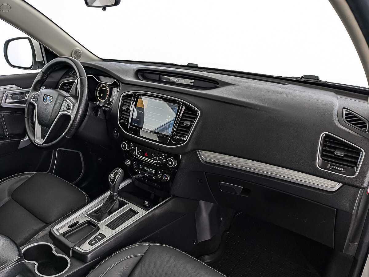 Б/У Джили Эмгранд Икс7 2018 года. Фото: #12