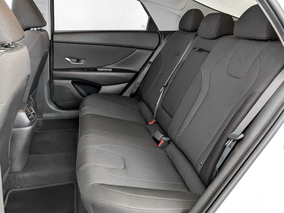 Б/У Хендай Елантра 2021 года. Фото: #11