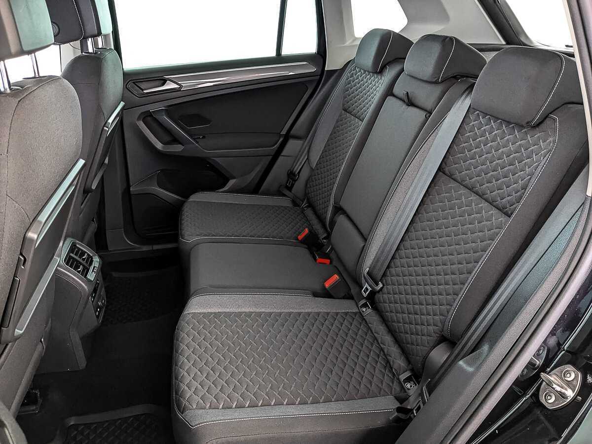 Б/У Фольксваген Тигуан 2018 года. Фото: #15