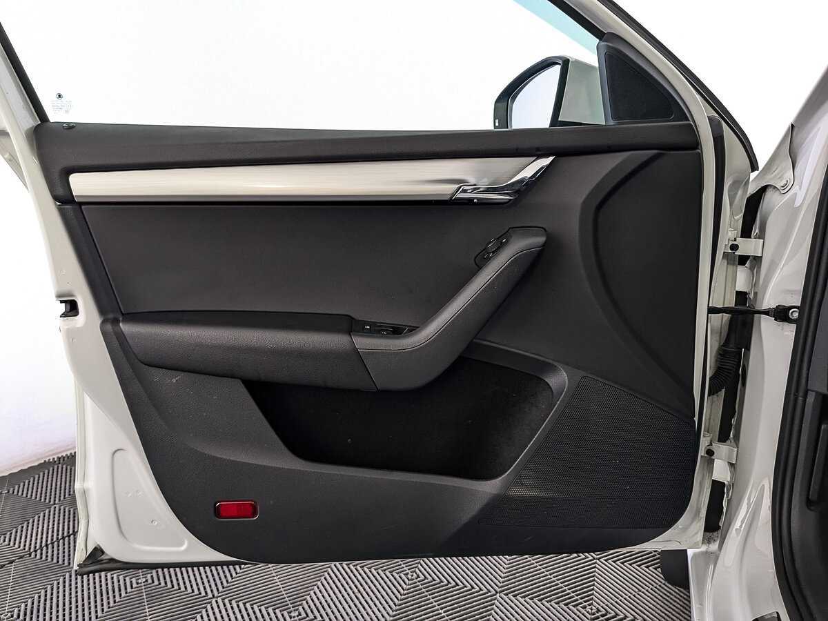 Б/У Шкода Октавия 2020 года. Фото: #16