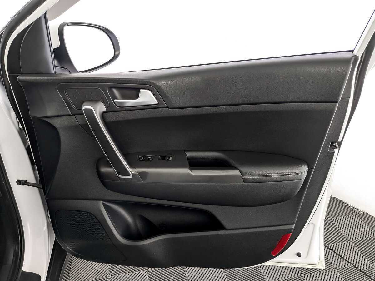 Б/У Киа Спортейдж 2020 года. Фото: #23