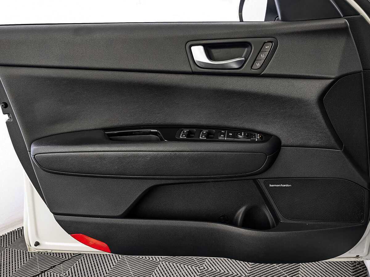 Б/У Киа Оптима 2018 года. Фото: #18