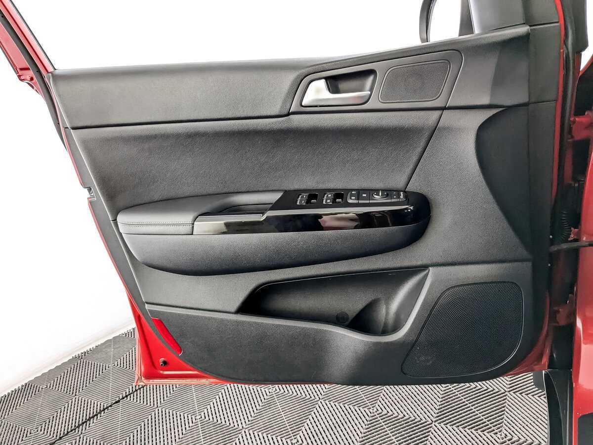 Б/У Киа Спортейдж 2021 года. Фото: #18