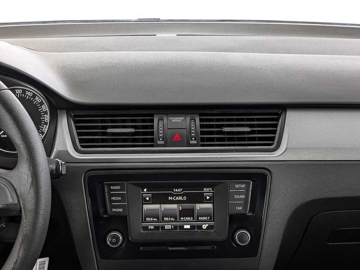 Б/У Шкода Рапид 2017 года. Фото: #14