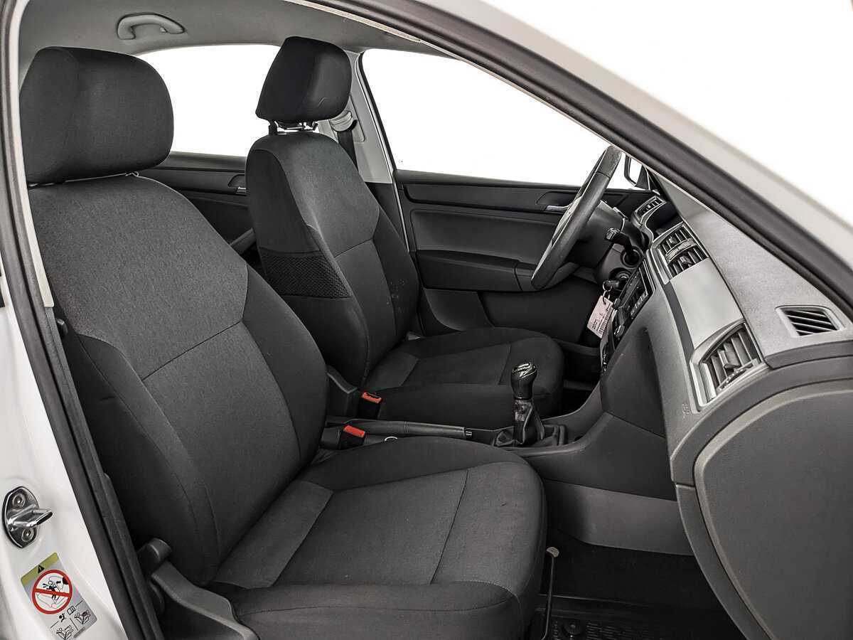 Б/У Шкода Рапид 2017 года. Фото: #20