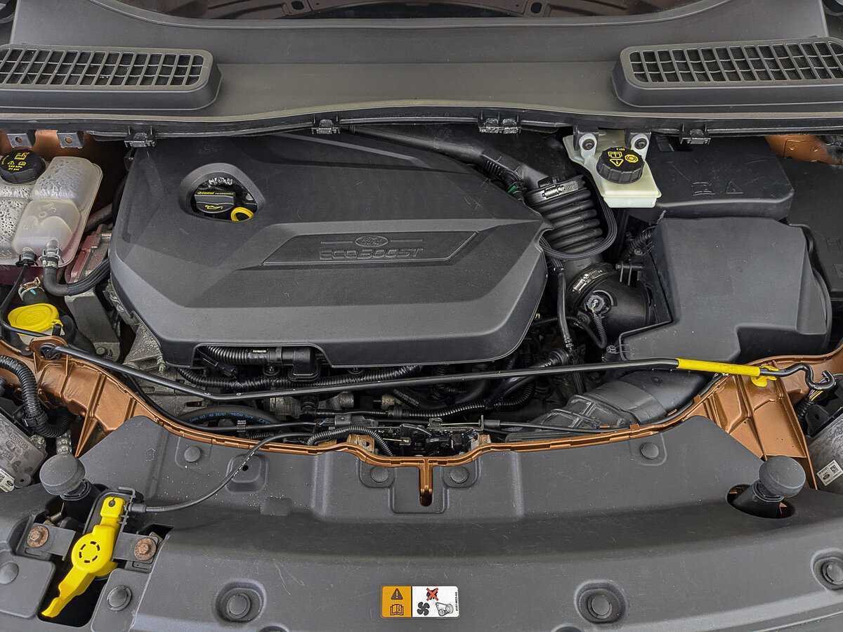 Б/У Форд Куга 2014 года. Фото: #8