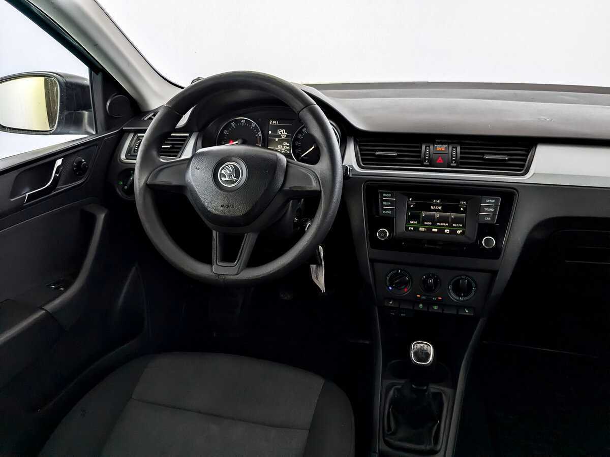 Б/У Шкода Рапид 2017 года. Фото: #25