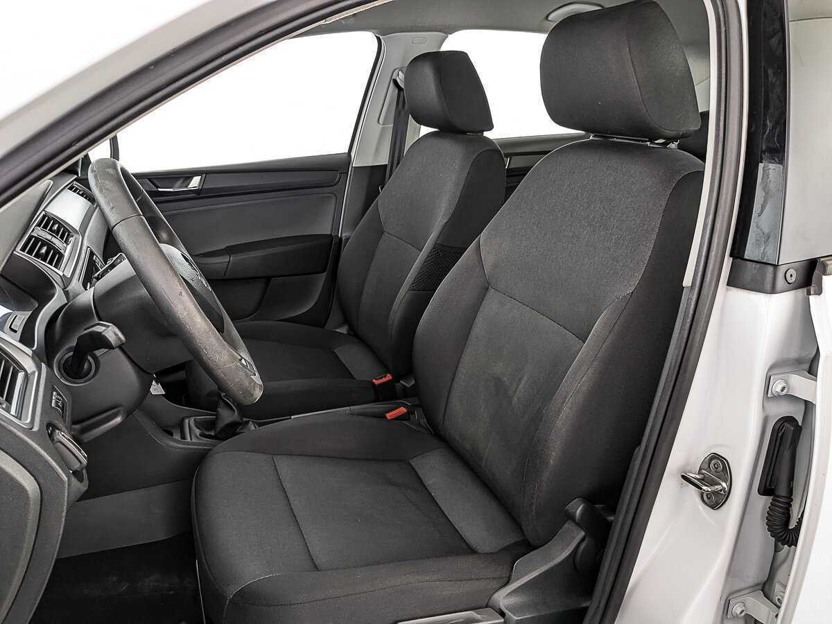 Б/У Шкода Рапид 2019 года. Фото: #19