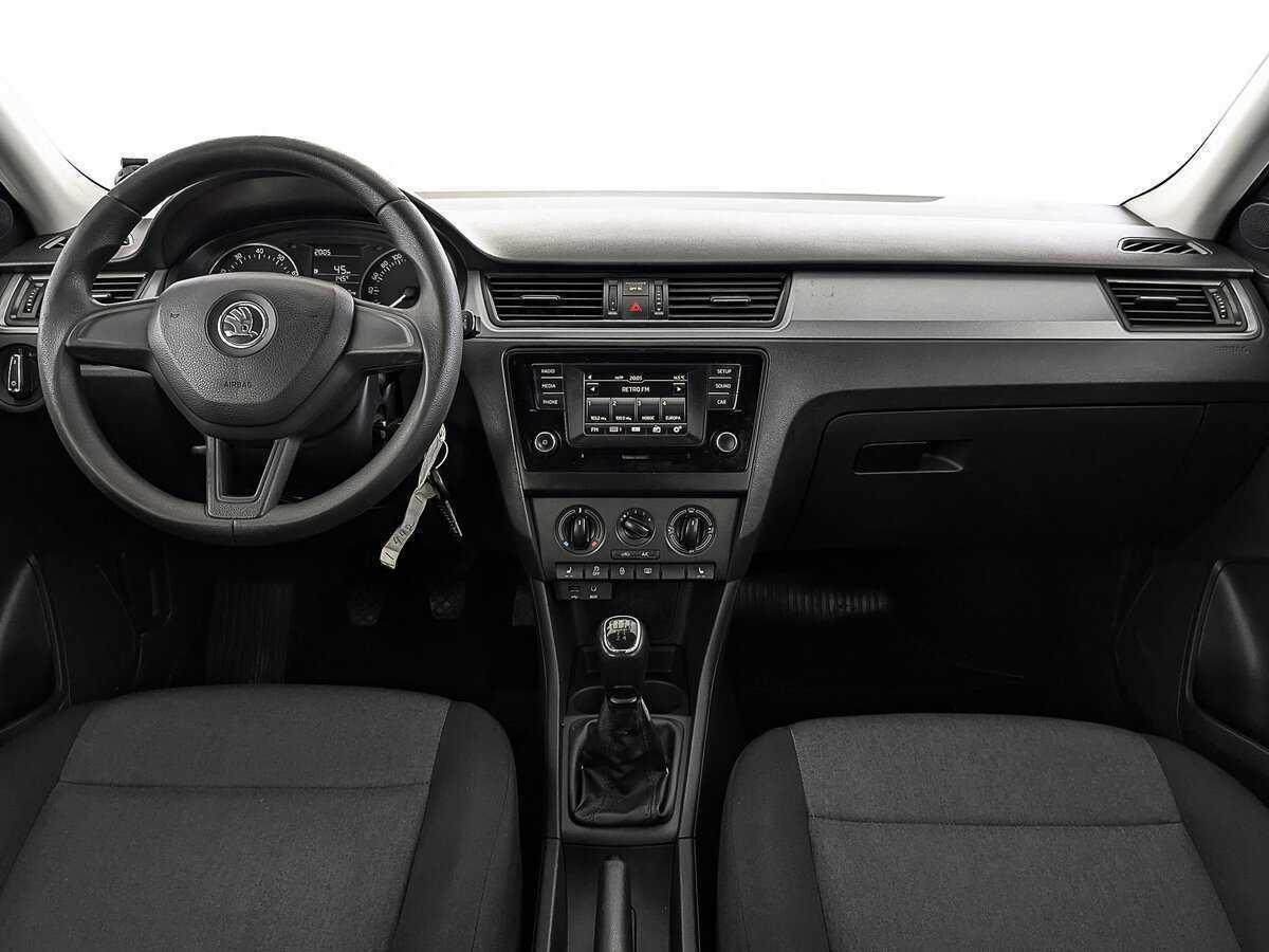 Б/У Шкода Рапид 2017 года. Фото: #13