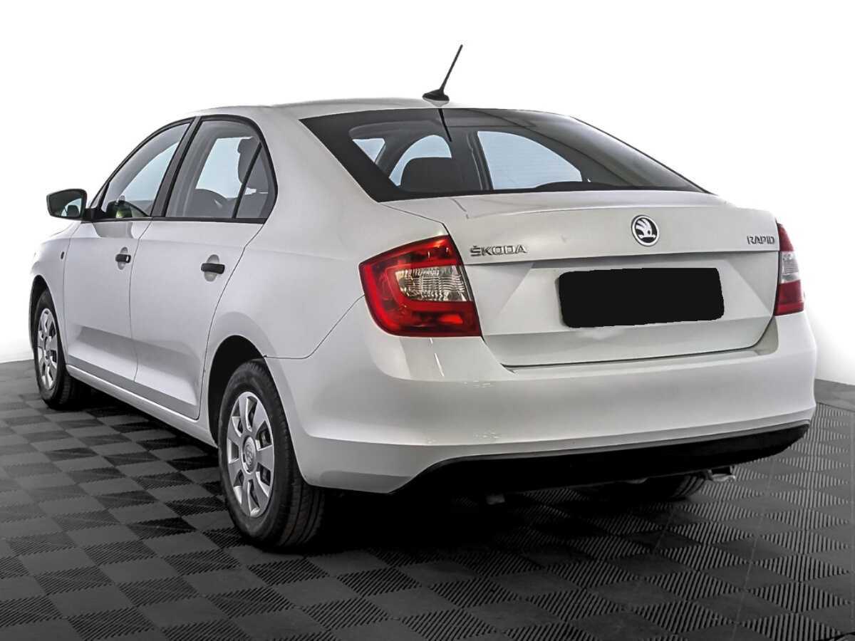 Б/У Шкода Рапид 2017 года. Фото: #6