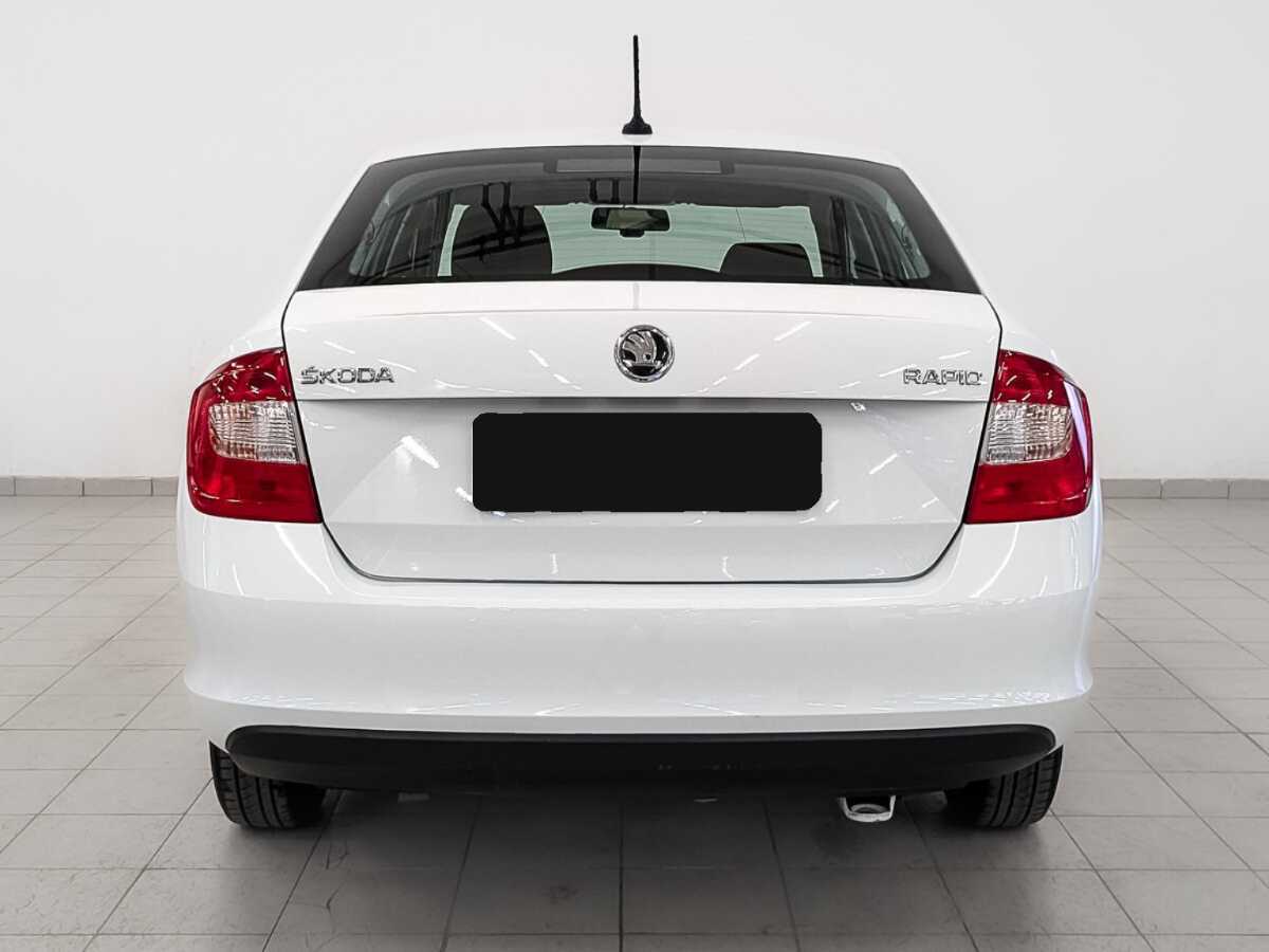 Б/У Шкода Рапид 2017 года. Фото: #5