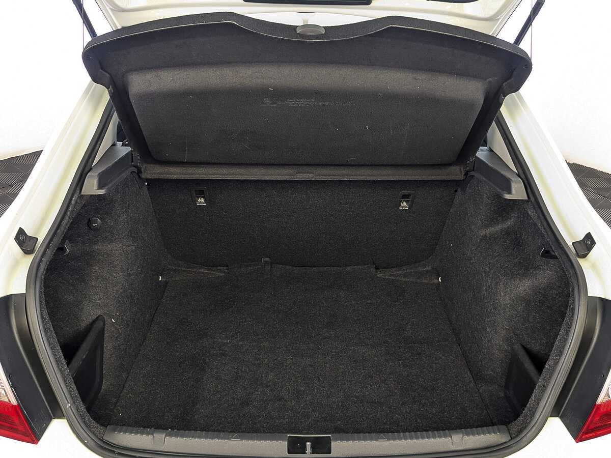 Б/У Шкода Рапид 2017 года. Фото: #9