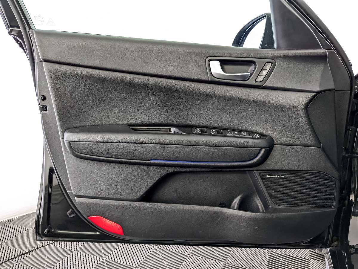 Б/У Киа Оптима 2019 года. Фото: #18