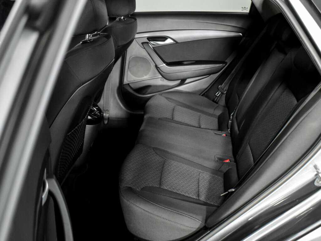 Б/У Хендай ай40 2016 года. Фото: #10