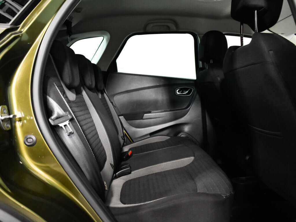 Б/У Рено Каптюр 2016 года. Фото: #9