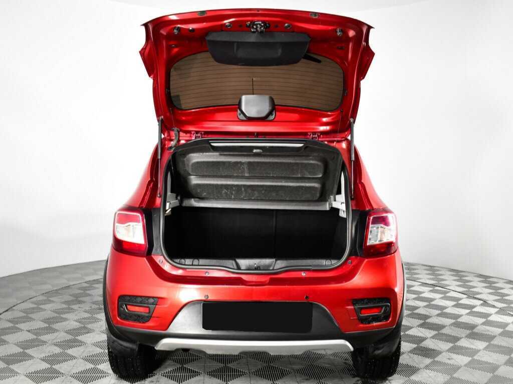 Б/У Рено Сандеро 2016 года. Фото: #14