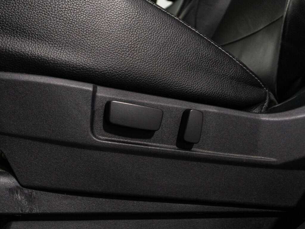 Б/У Митсубиши Оутлэндер 2016 года. Фото: #15