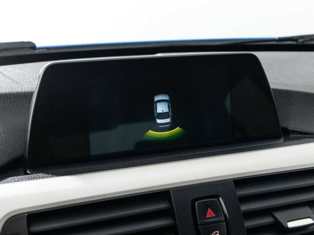 Б/У БМВ 3 серии 2013 года. Фото: #14