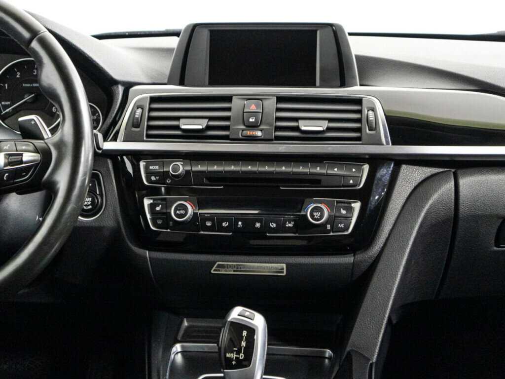 Б/У БМВ 3 серии 2016 года. Фото: #13