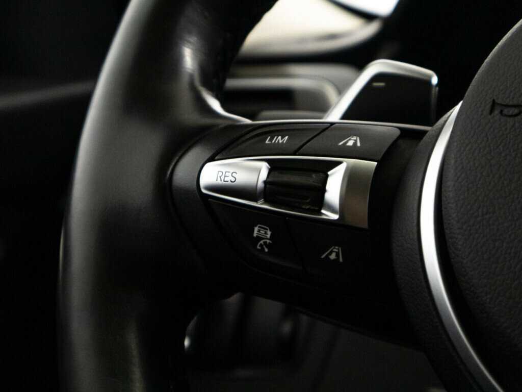 Б/У БМВ 3 серии 2016 года. Фото: #17