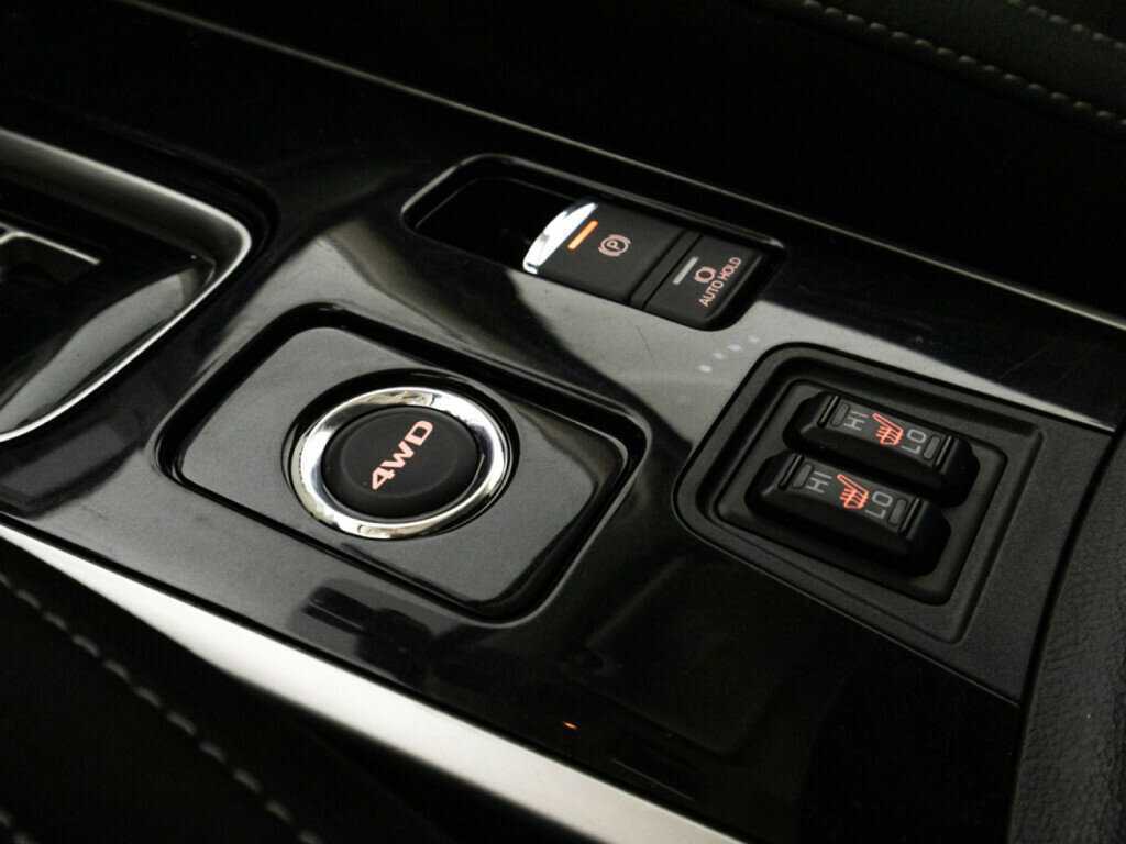 Б/У Митсубиши Оутлэндер 2019 года. Фото: #16