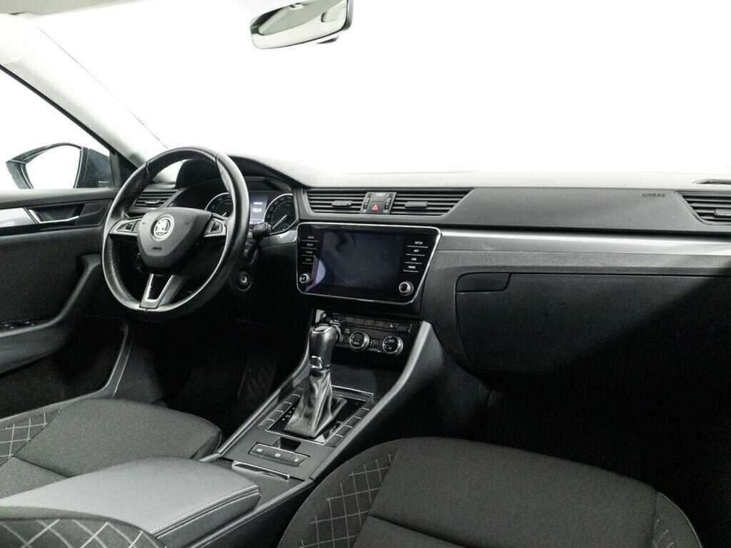 Б/У Шкода Суперб 2018 года. Фото: #6