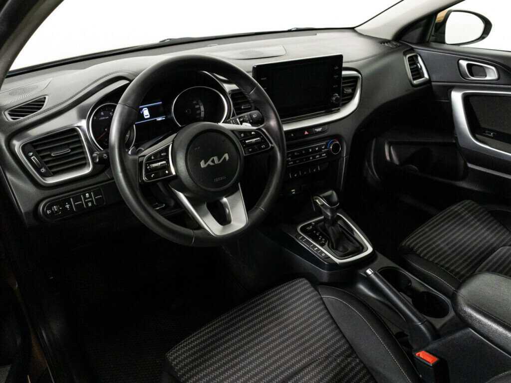 Б/У Киа Сид 2021 года. Фото: #10