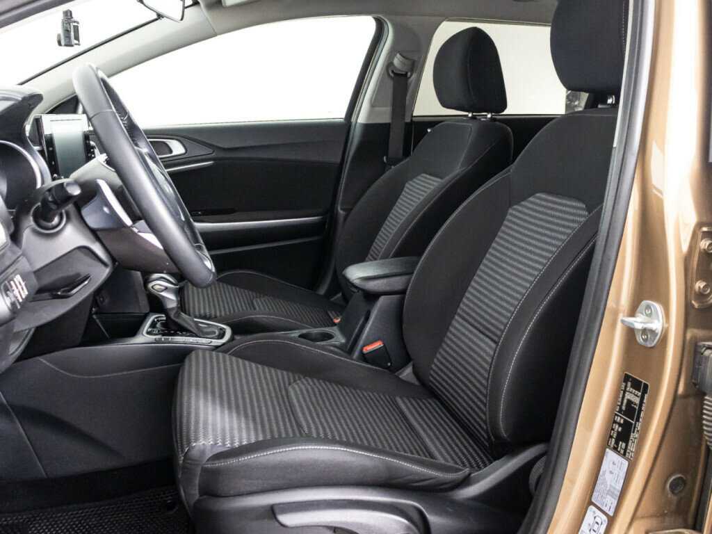 Б/У Киа Сид 2021 года. Фото: #15