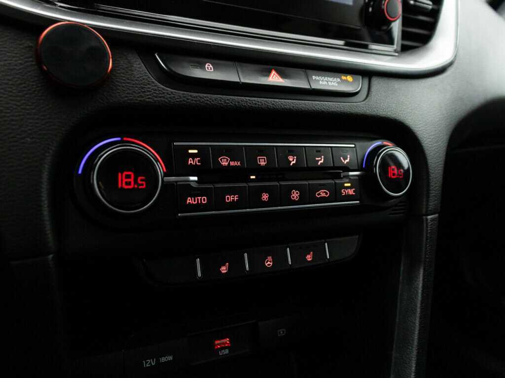 Б/У Киа Сид 2021 года. Фото: #19