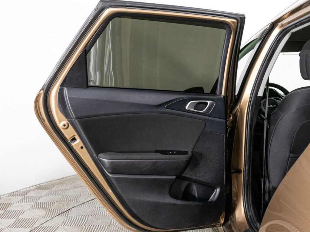 Б/У Киа Сид 2021 года. Фото: #22