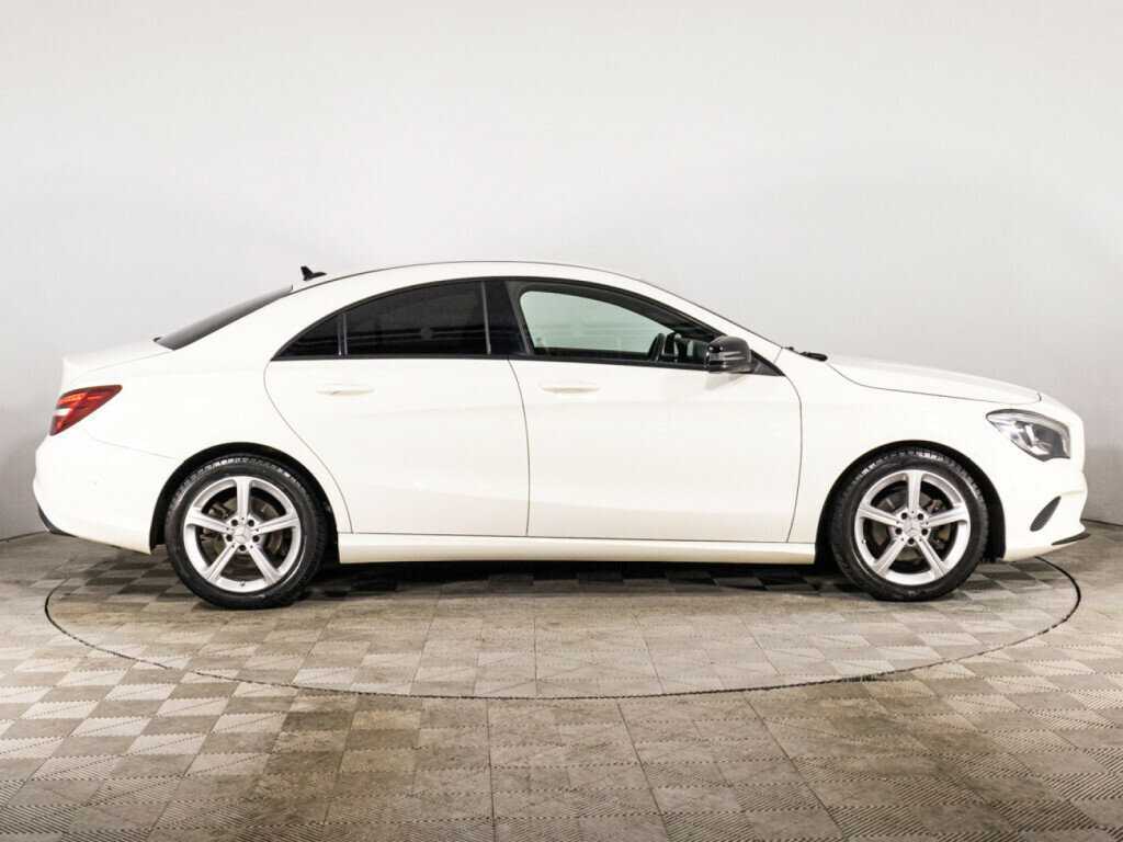 Б/У Мерседес-Бенц КЛА 2016 года. Фото: #3