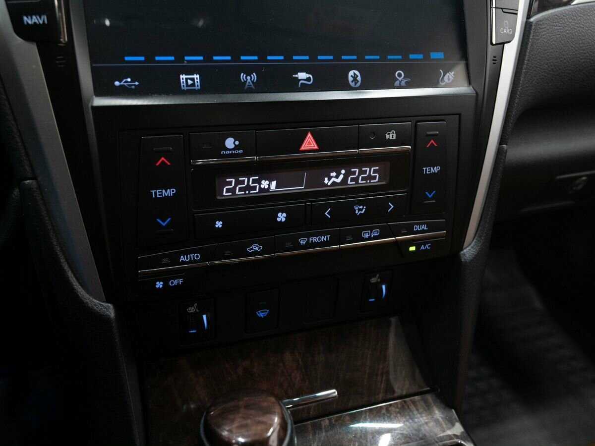 Б/У Тойота Камри 2017 года. Фото: #20