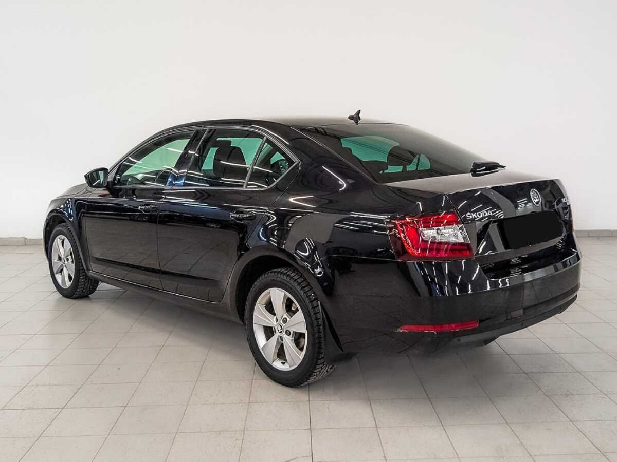 Б/У Шкода Октавия 2019 года. Фото: #6
