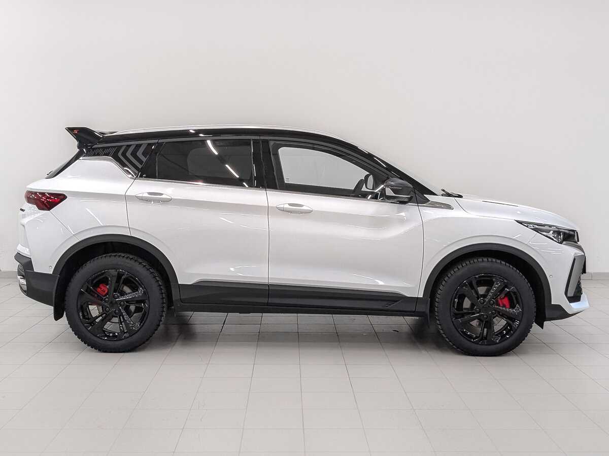 Б/У Джили Кулрэй 2024 года. Фото: #3