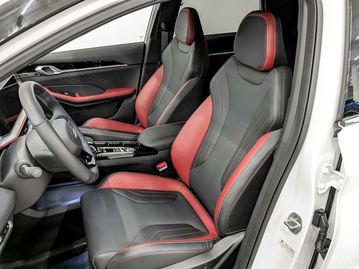 Б/У Джили Кулрэй 2024 года. Фото: #16