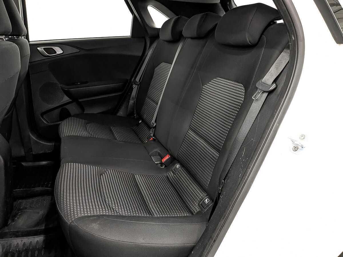 Б/У Киа Сид 2018 года. Фото: #15